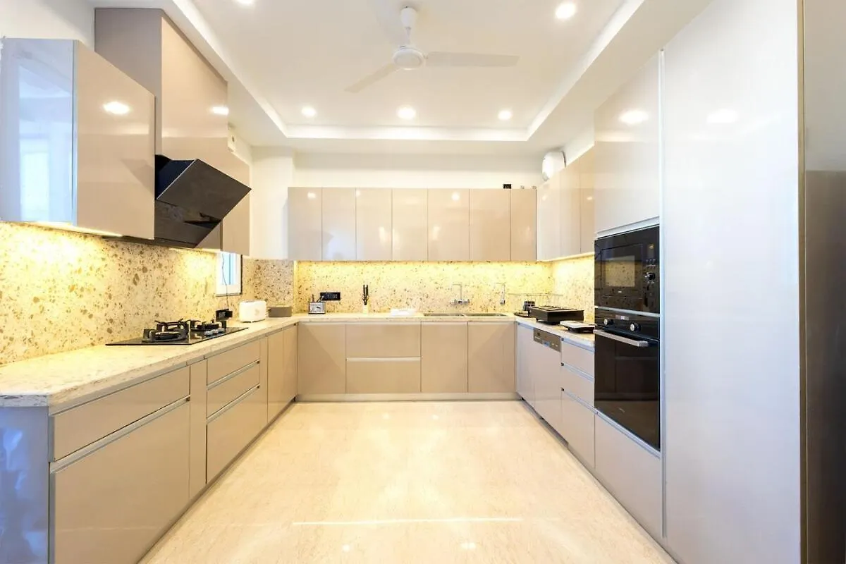 Four Bedroom Luxurious Apartment Near Cyber Hub Gurgaon 0*,