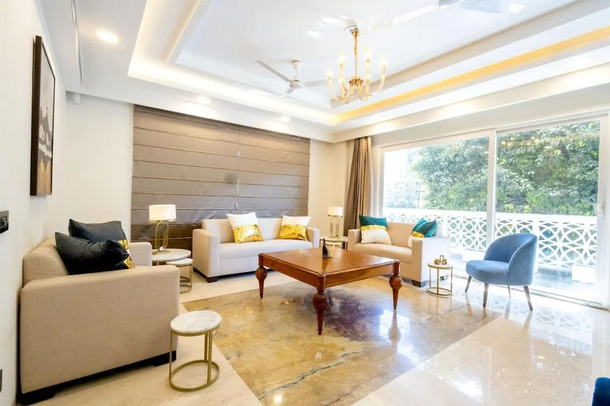 Four Bedroom Luxurious Apartment Near Cyber Hub Gurgaon 0*,  Inde