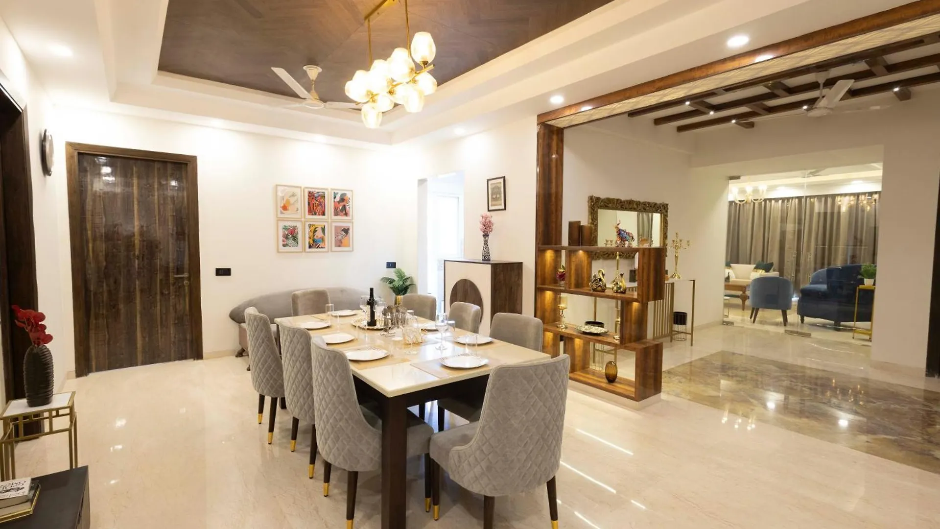 Four Bedroom Luxurious Apartment Near Cyber Hub Gurgaon Inde