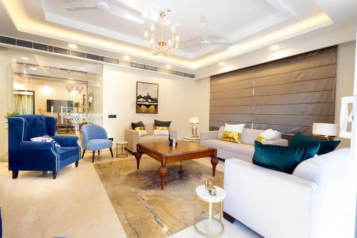 Four Bedroom Luxurious Apartment Near Cyber Hub Gurgaon Inde